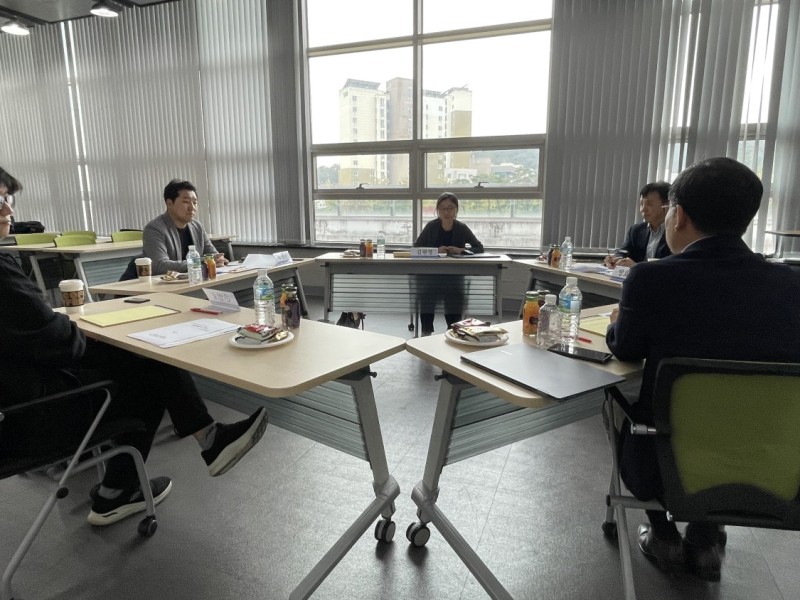 Roundtable